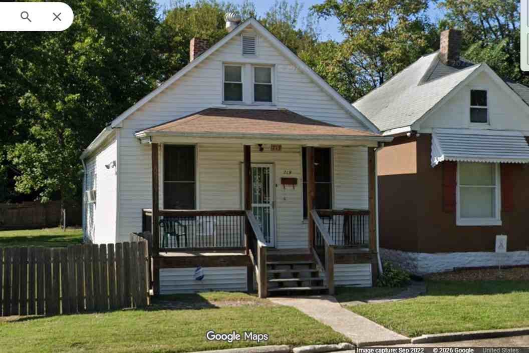 East St. Louis House: 719 N 31st St