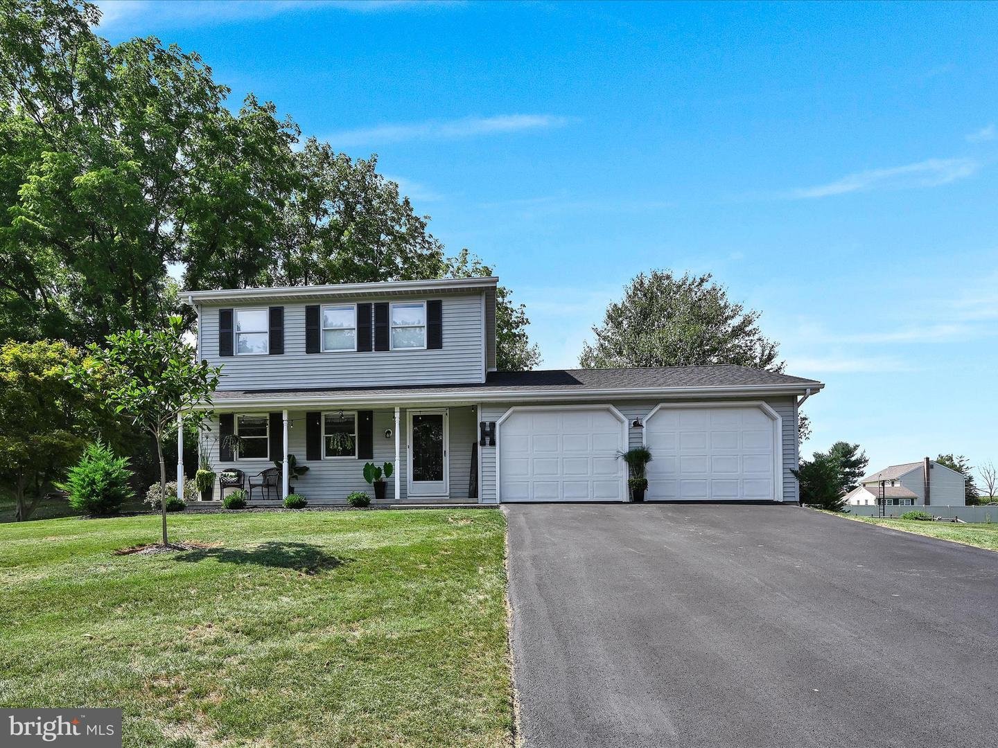 Lebanon House: 120 Duquesne Dr