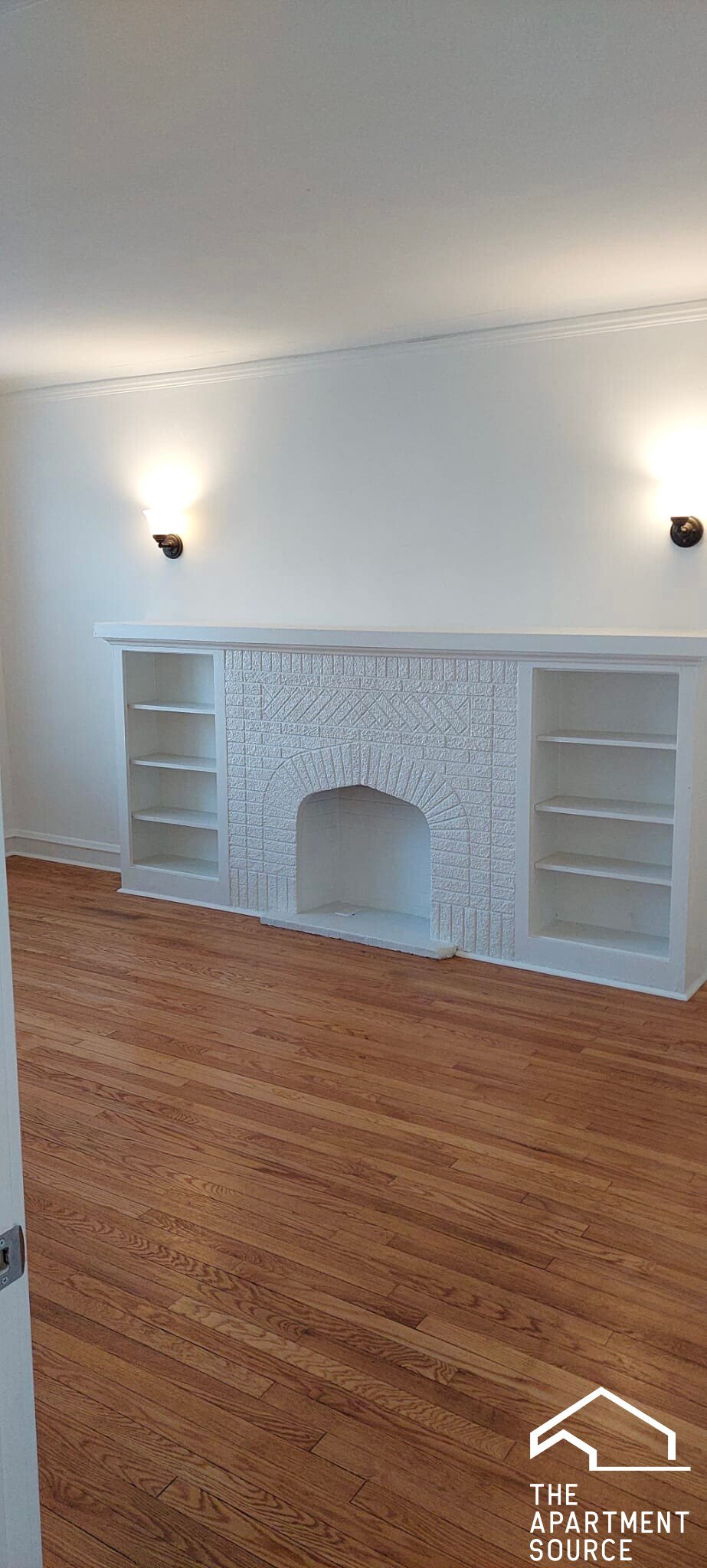 Chicago Apartment: 1107 North Avers Ave