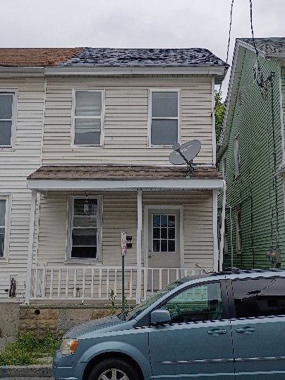 Lebanon Townhome: 1327 Brandywine St