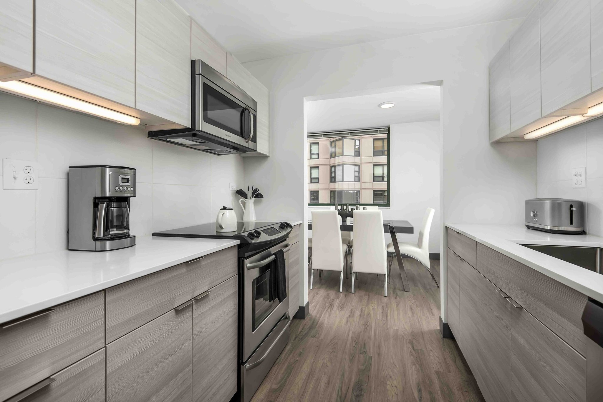 Chicago Condo: 415 E Ohio St