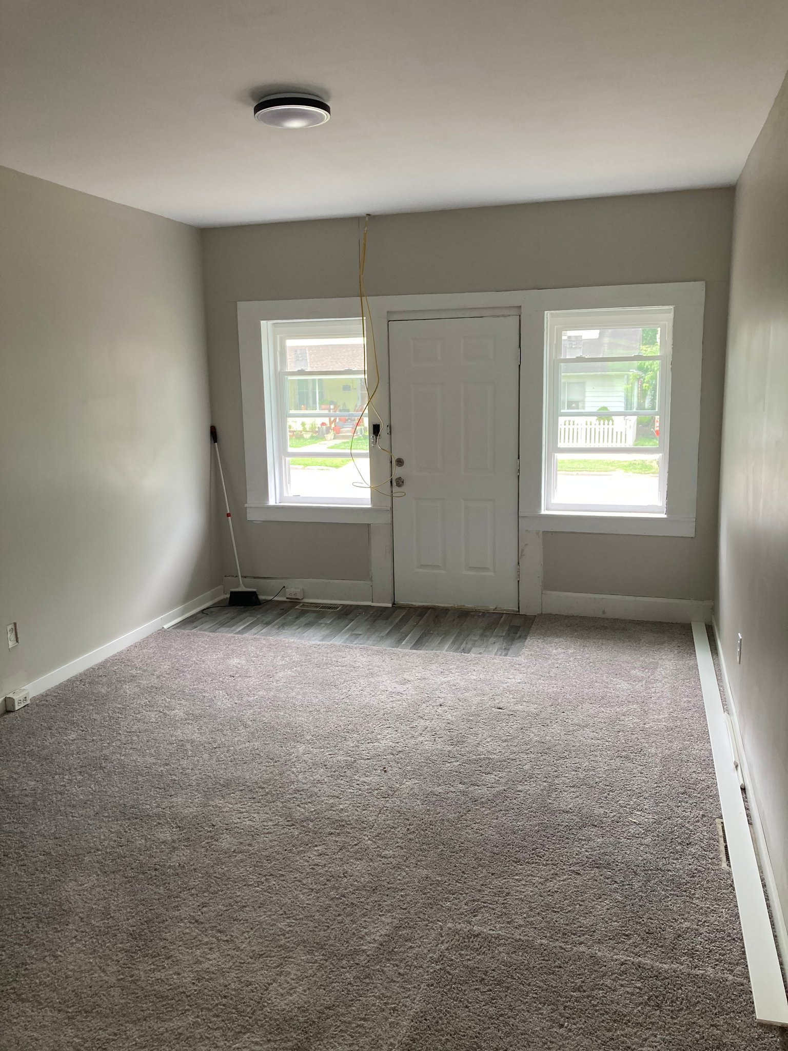 Huntington Apartment: 419-421R 8th Ave
