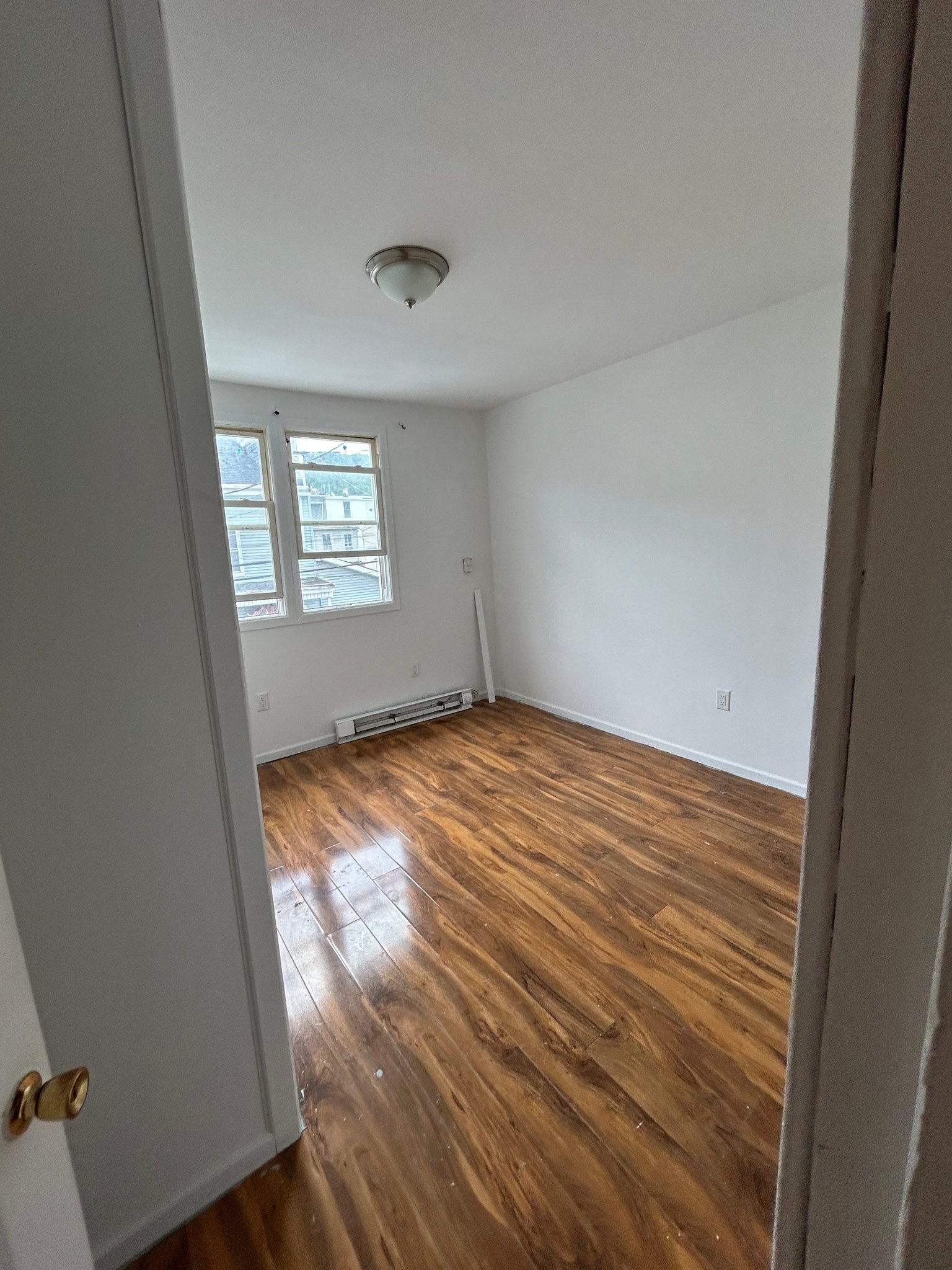 Mahanoy House: 17 E pine st