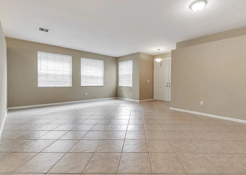 Belle Glade House: 190 N State Road 715