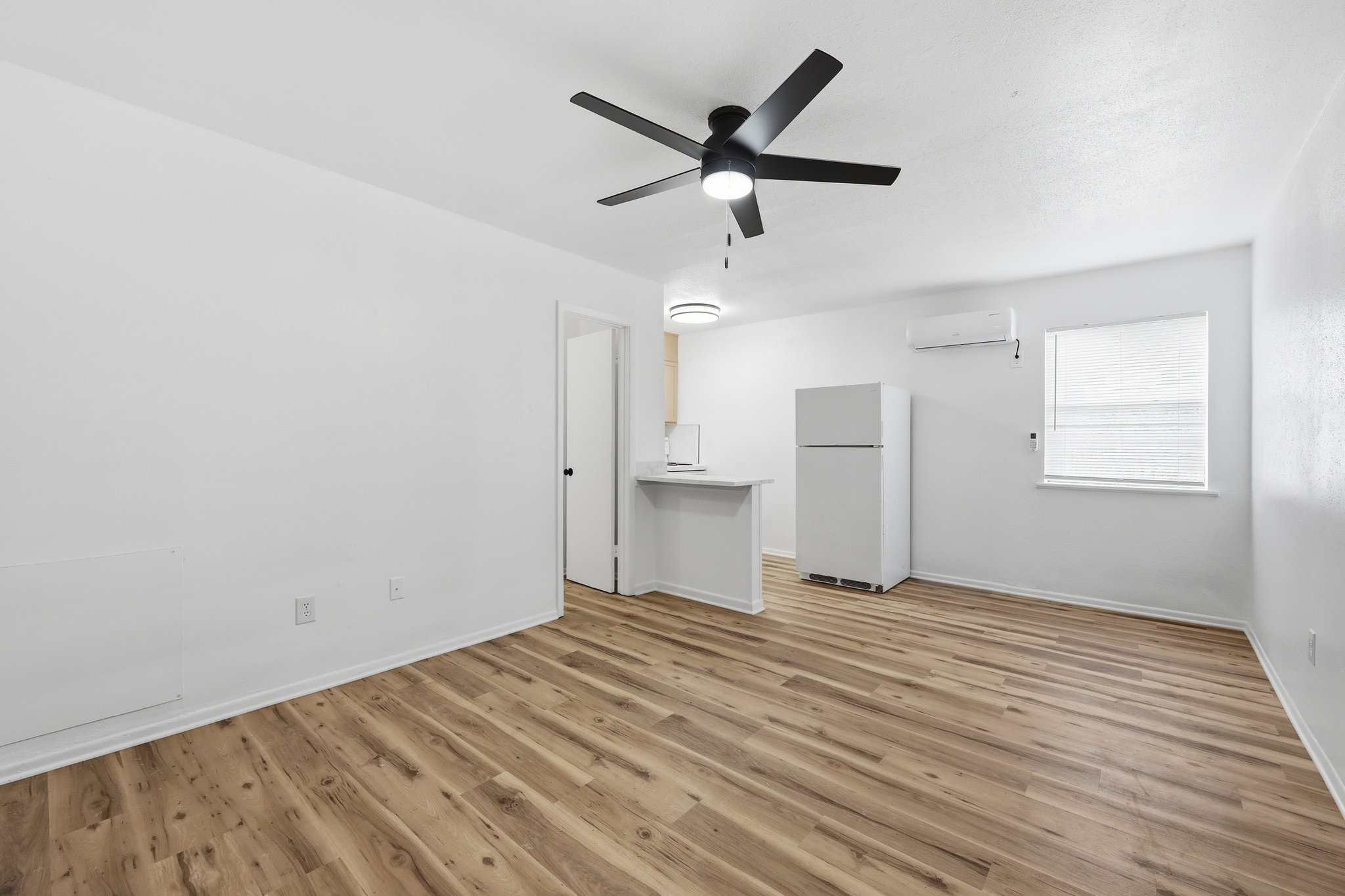 Jasper Apartment: 801 W Gibson St