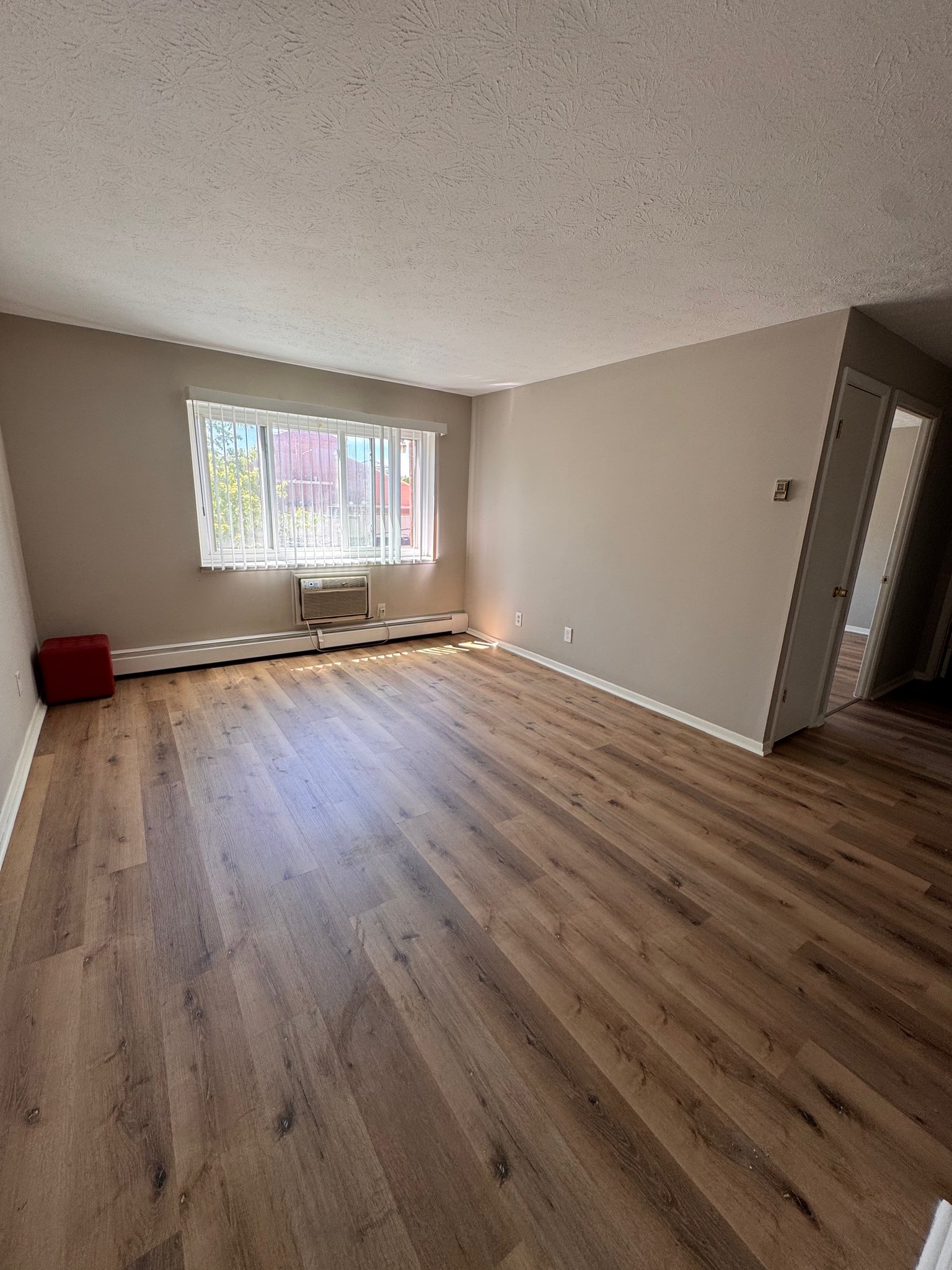 Lakewood Apartment: 14567 Madison Ave