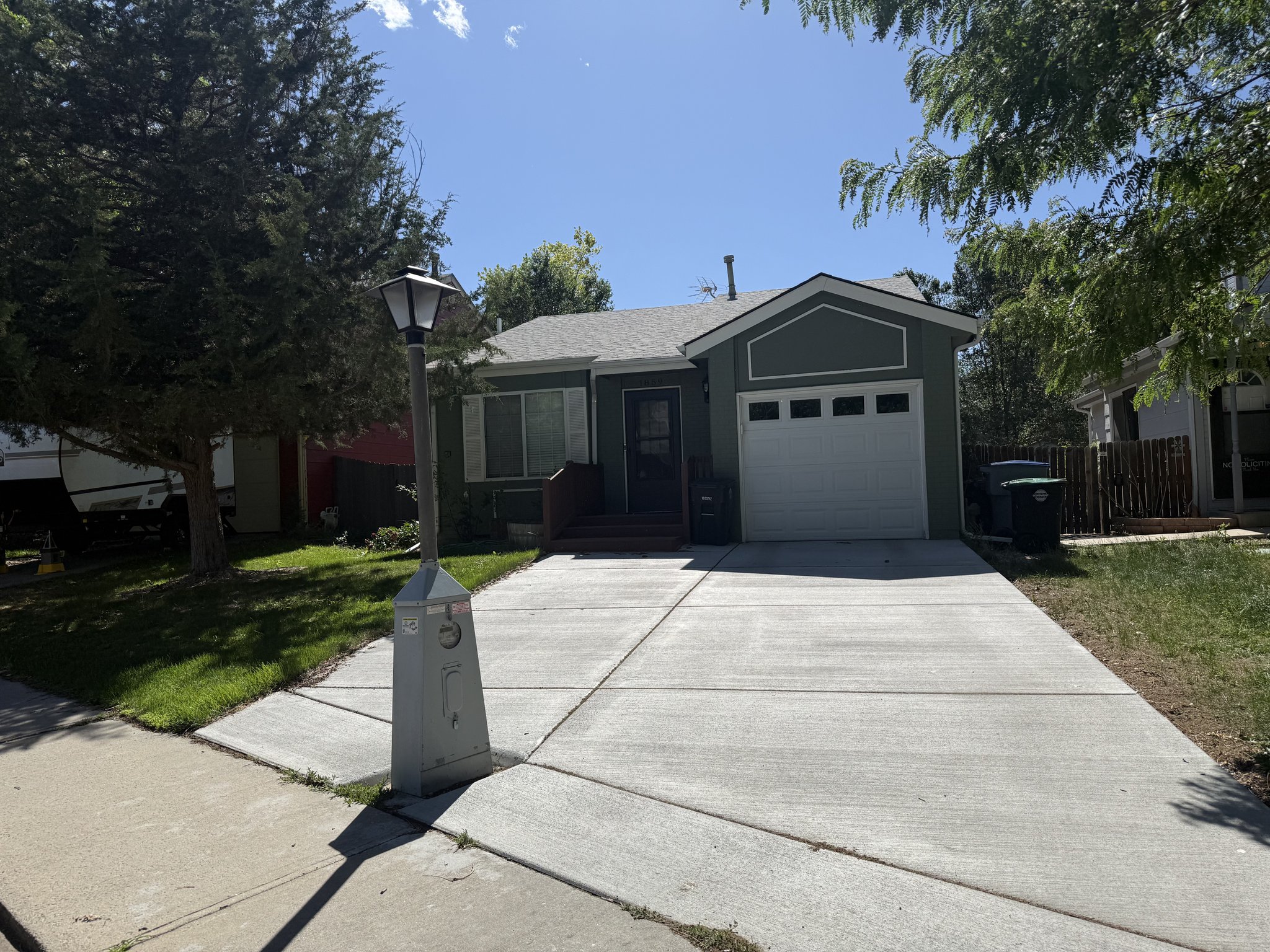 Longmont House: 1859 Sumner St