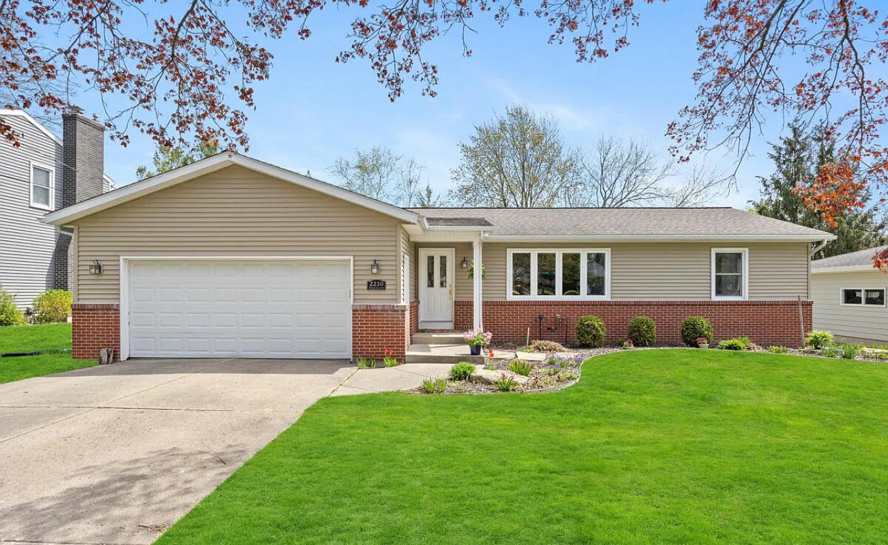 Grand Rapids House: 2230 Edgewood Ave SE