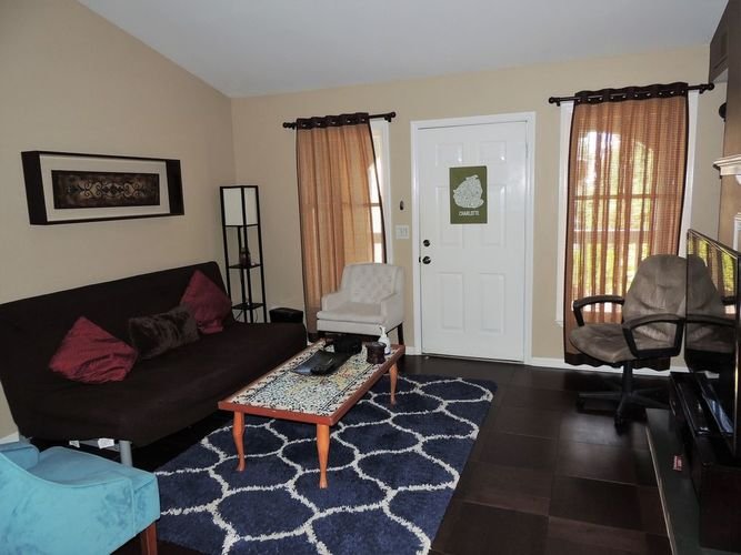 Charlotte Apartment: 430 Queens Rd