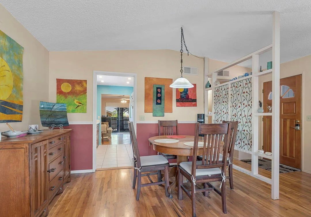 Flagstaff House: 803 W Meade Ln