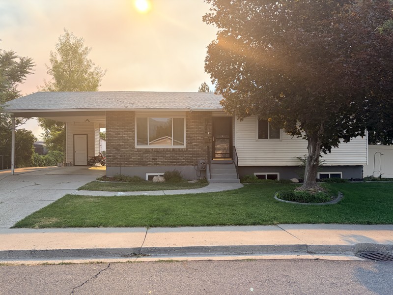 Payson House: 386 S 900 W