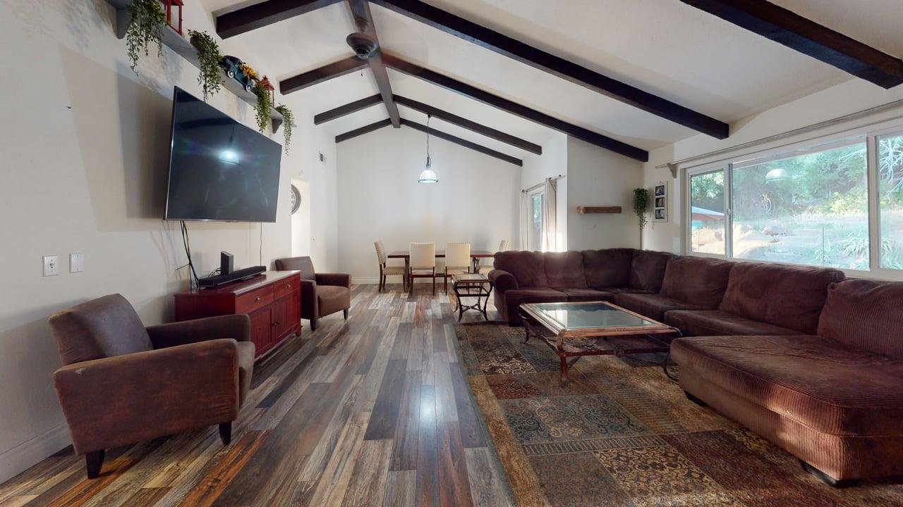 Oroville House: 106 Valley View Dr.