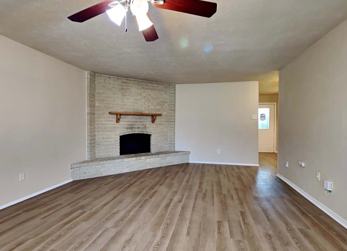 The Colony House: 5317 Nash Dr