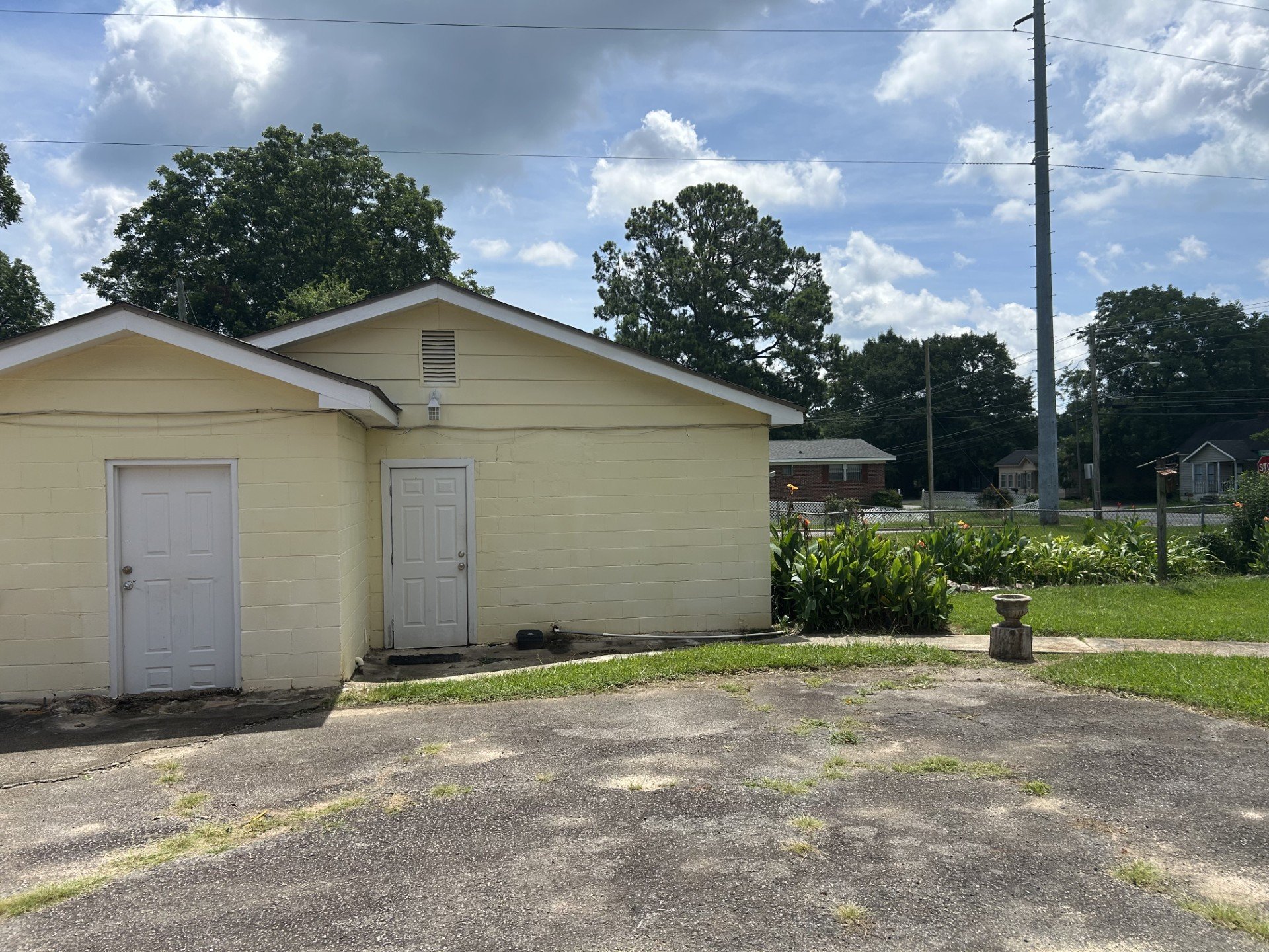 Fort Valley Single Room: 105 Peachtree Extension