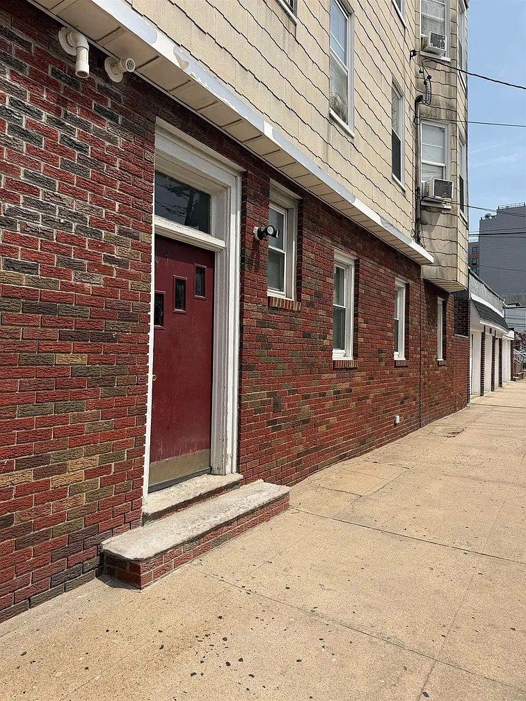 Bayonne Single Room: 304 Ave C
