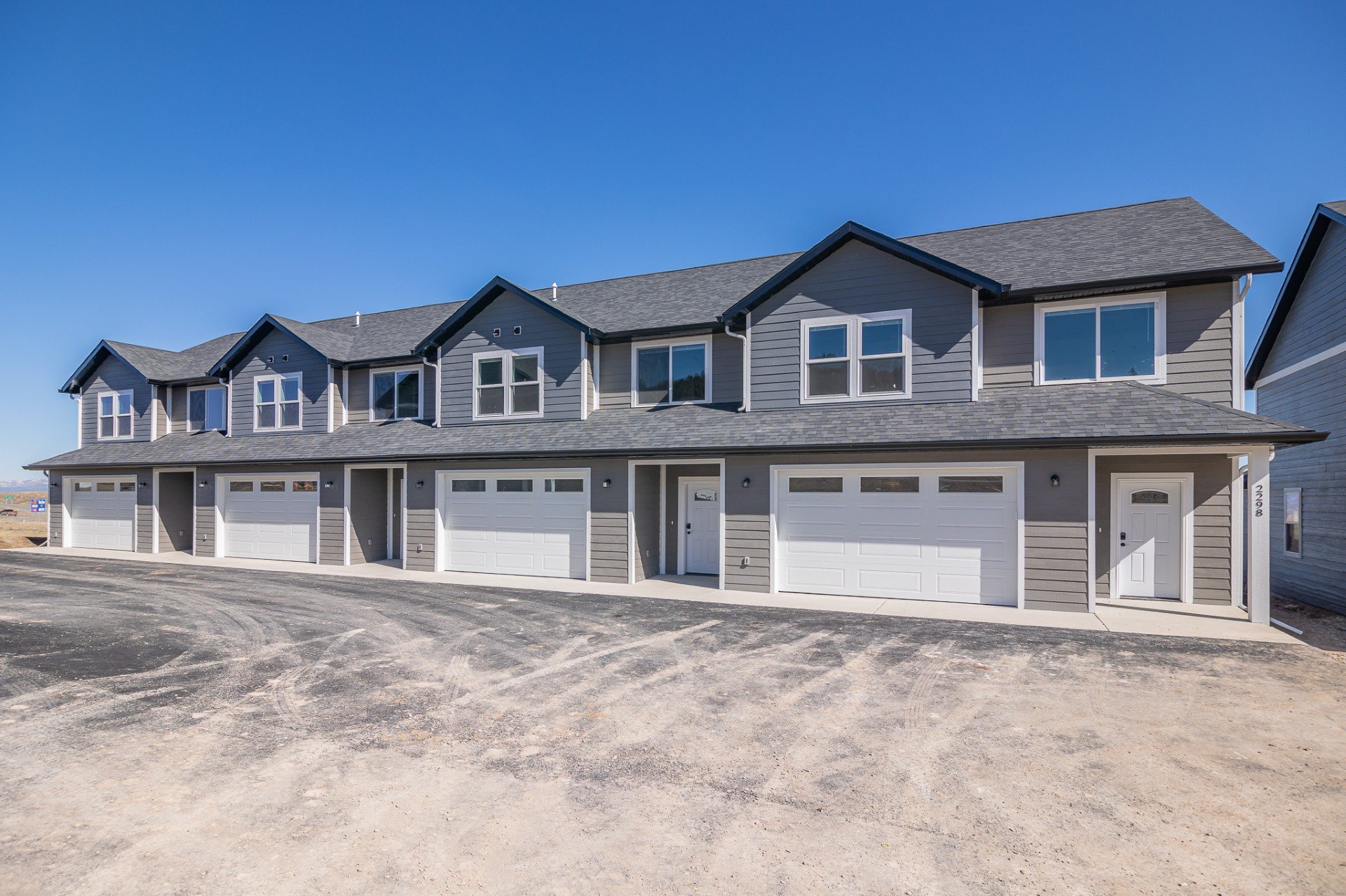 Helena Townhome: 2298 Deerfield Lane