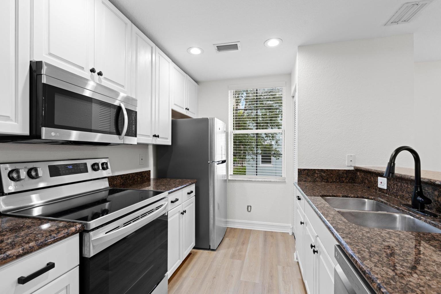 West Palm Beach Townhome: 1127 Florida Avenue