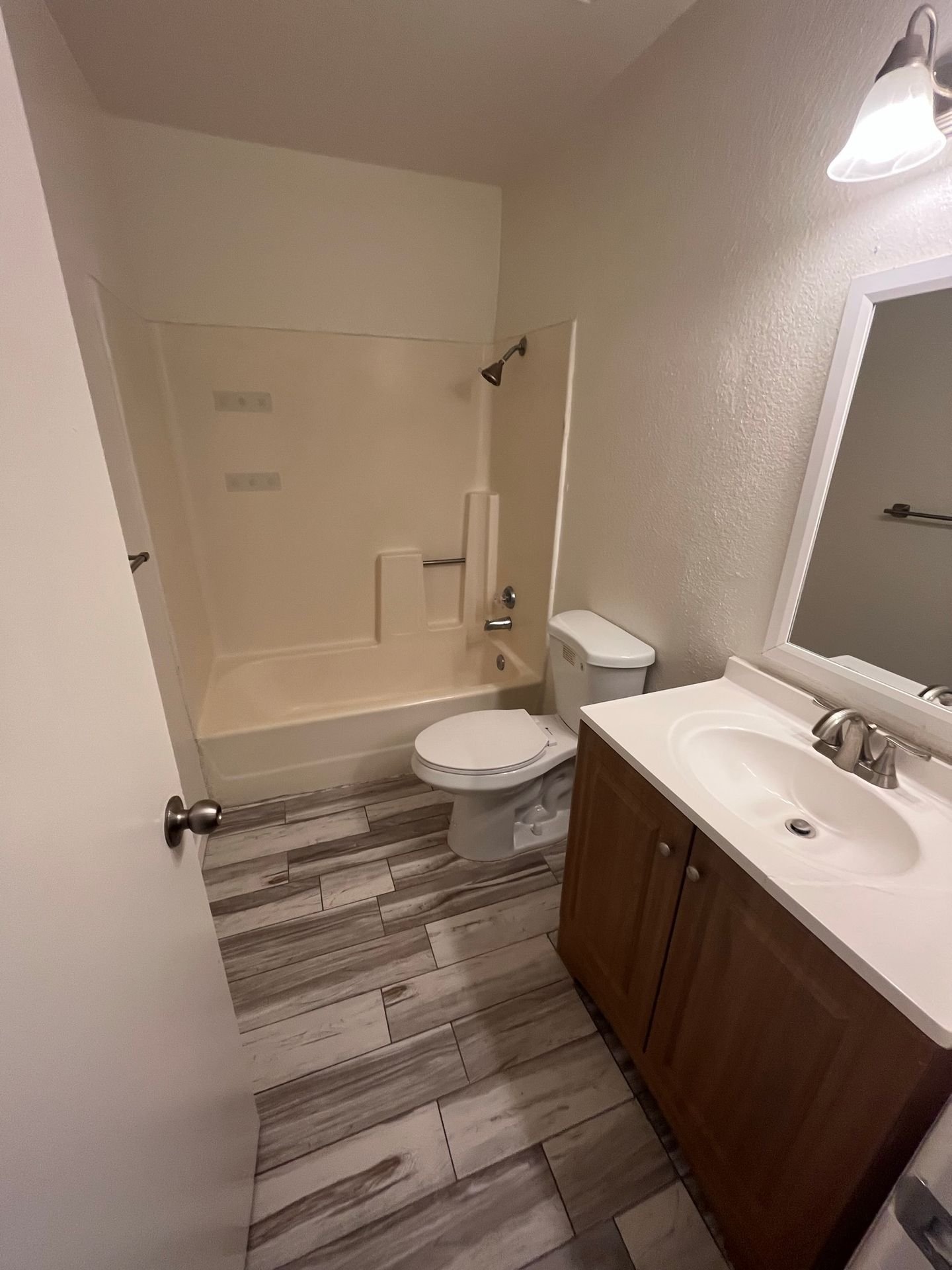 Bakersfield Townhome: 2010 Larcus