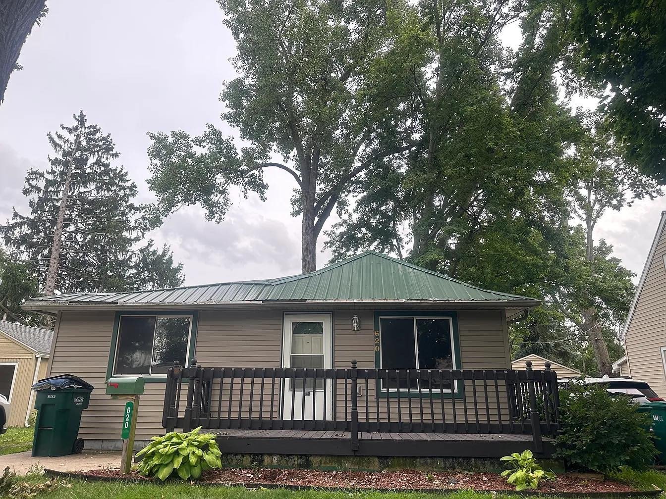 Lansing House: 620 Jessop Ave
