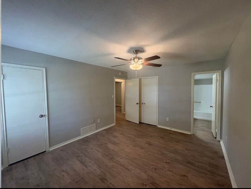 St.Petersburg House: 7603 14Th St N