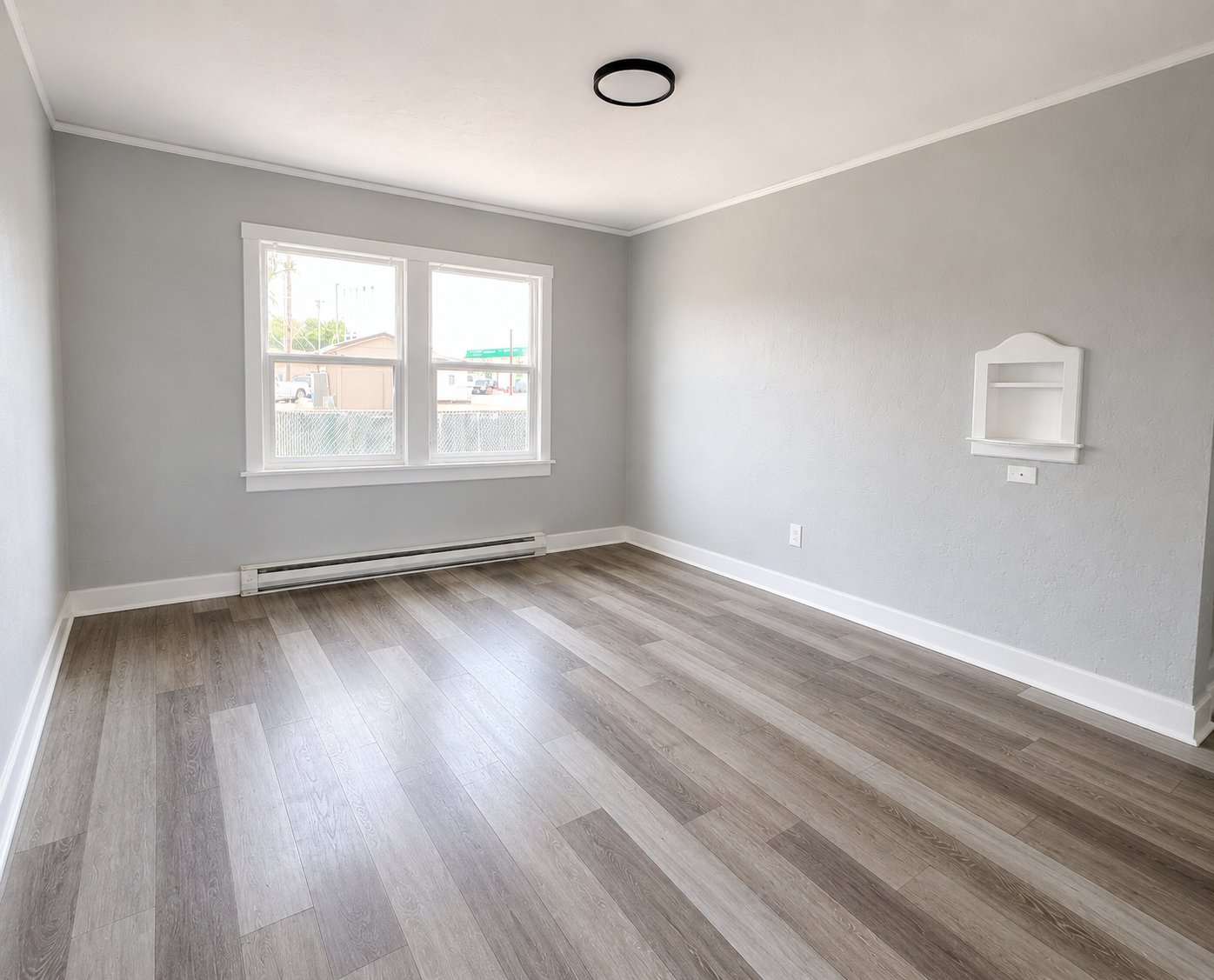 Klamath Falls Apartment: 133 N Monroe St