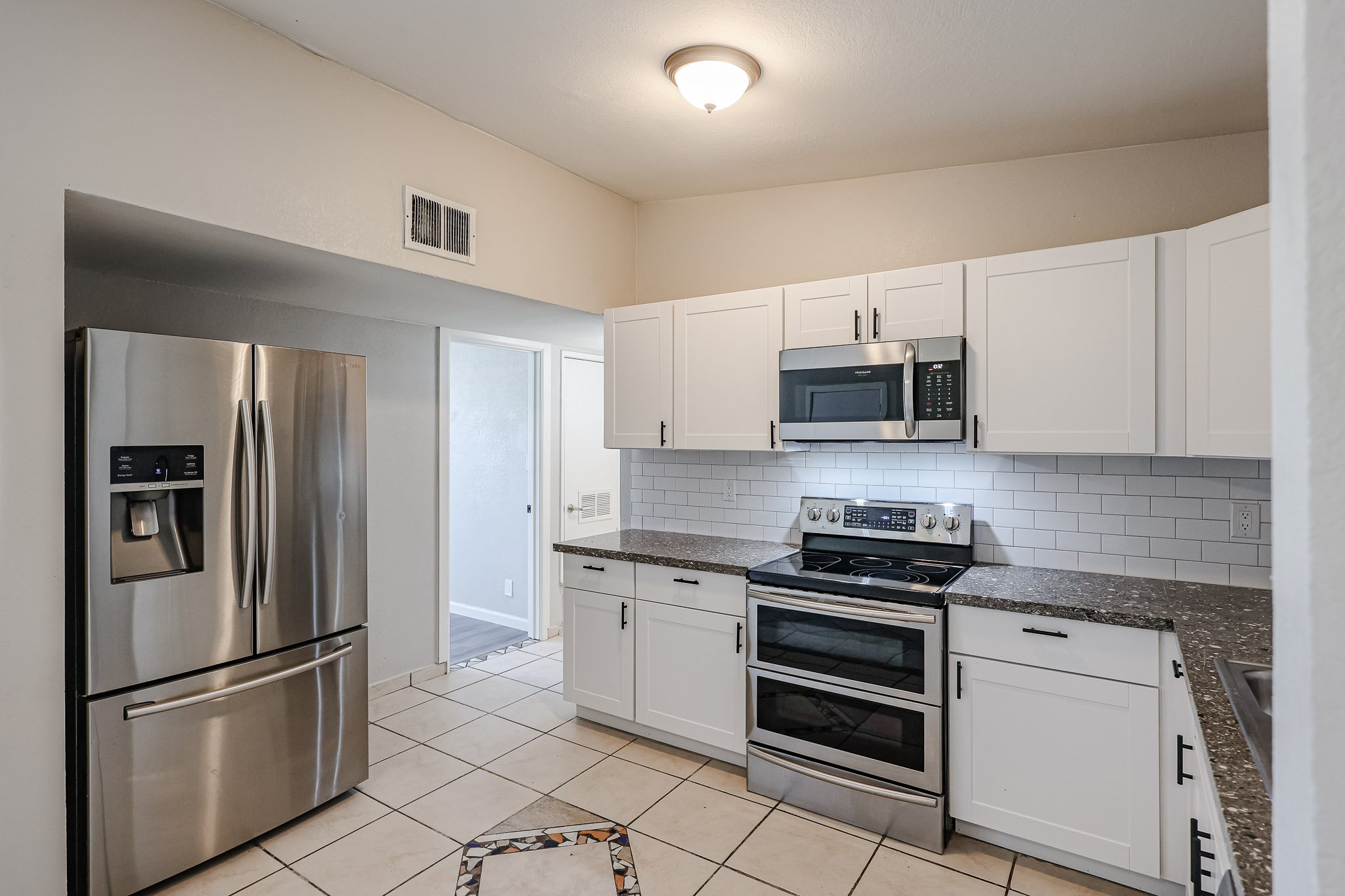 Phoenix House: 3607 W La Salle St