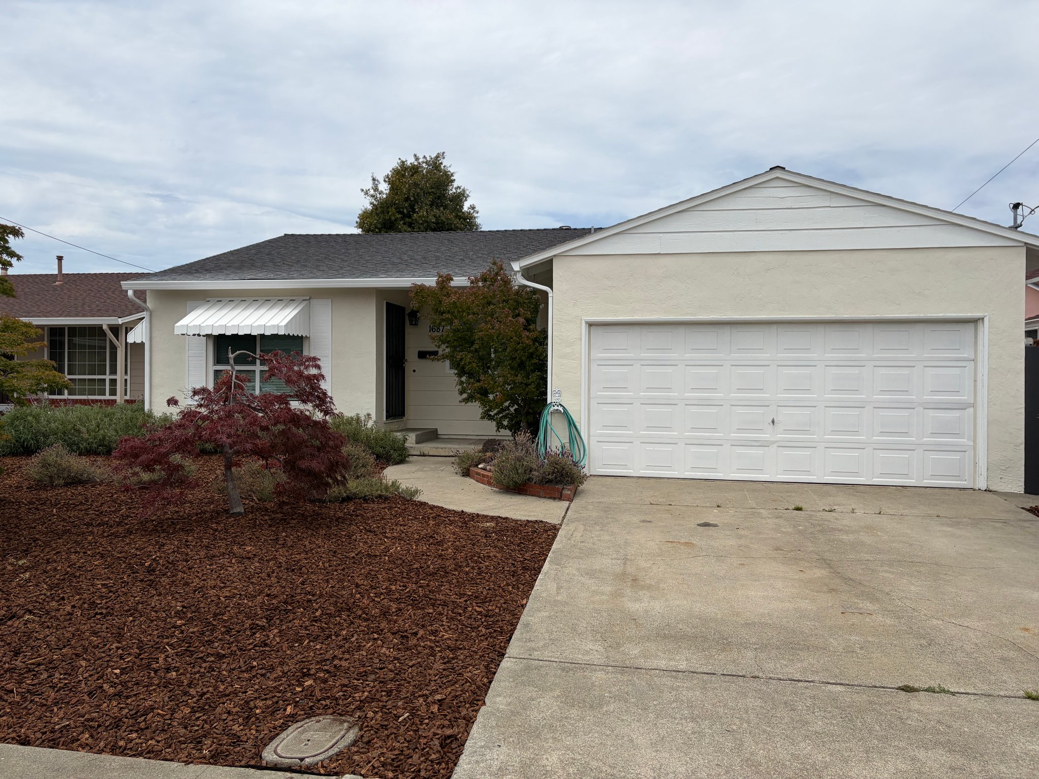 San Leandro House: 1687 Lanier Ave
