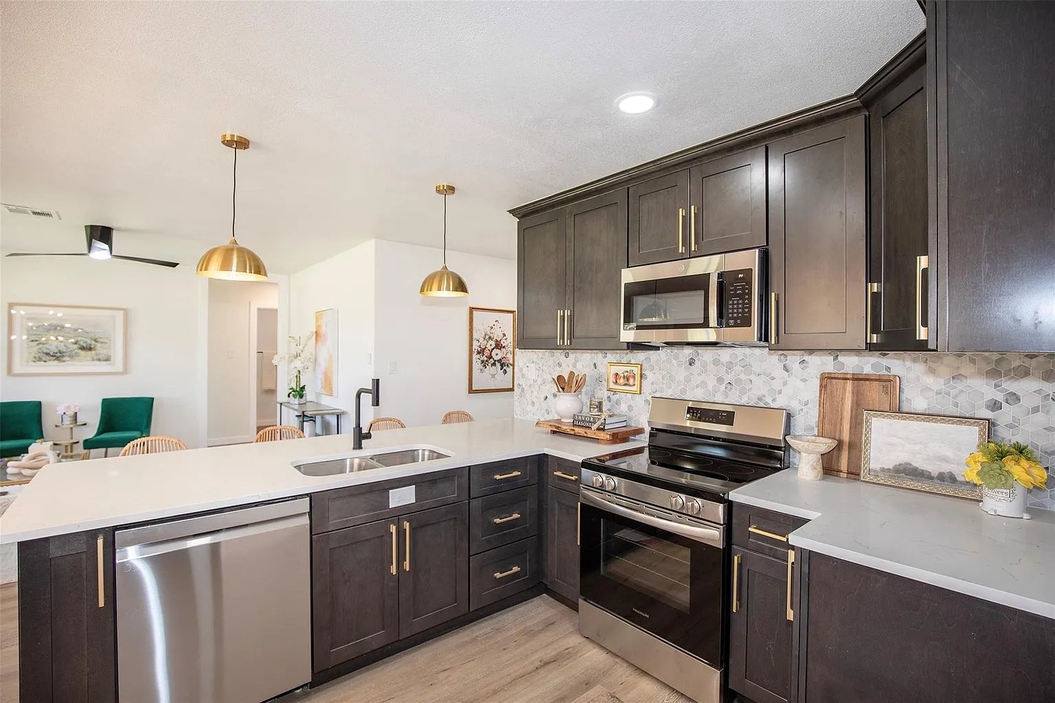 Texas City House: 7306 Nightingale Cir