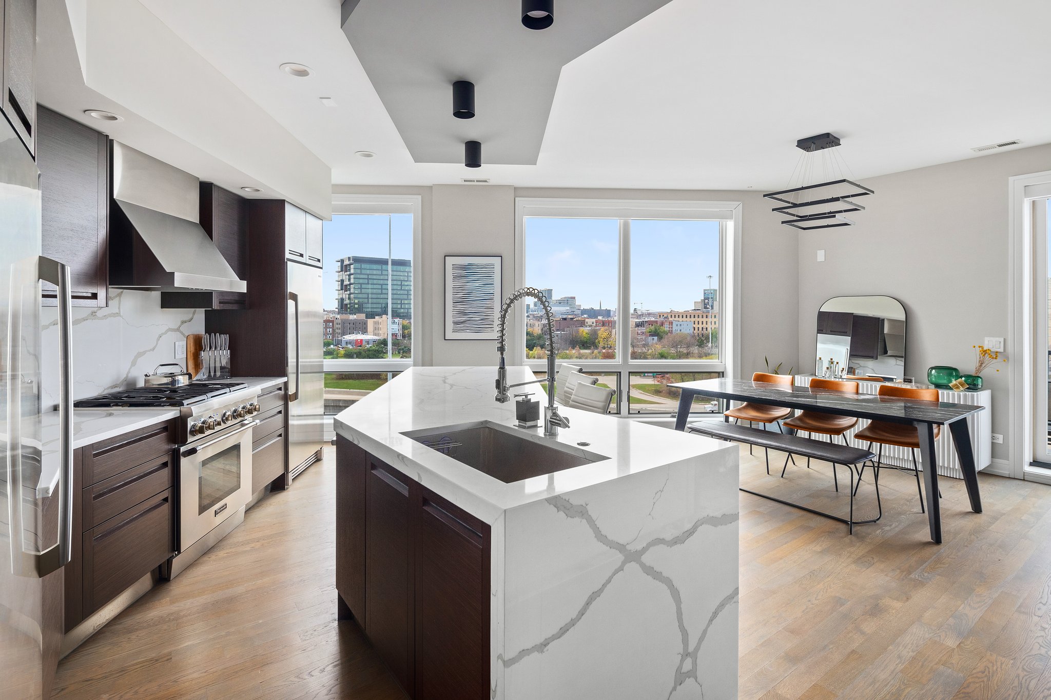Chicago Condo: 650 N Morgan