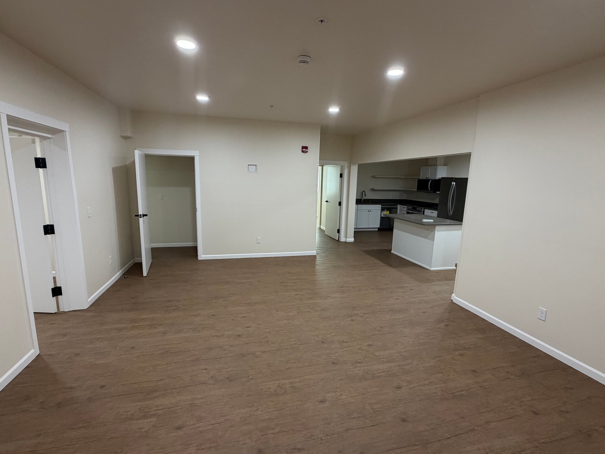 Grandview Apartment: 501 Concord Ave