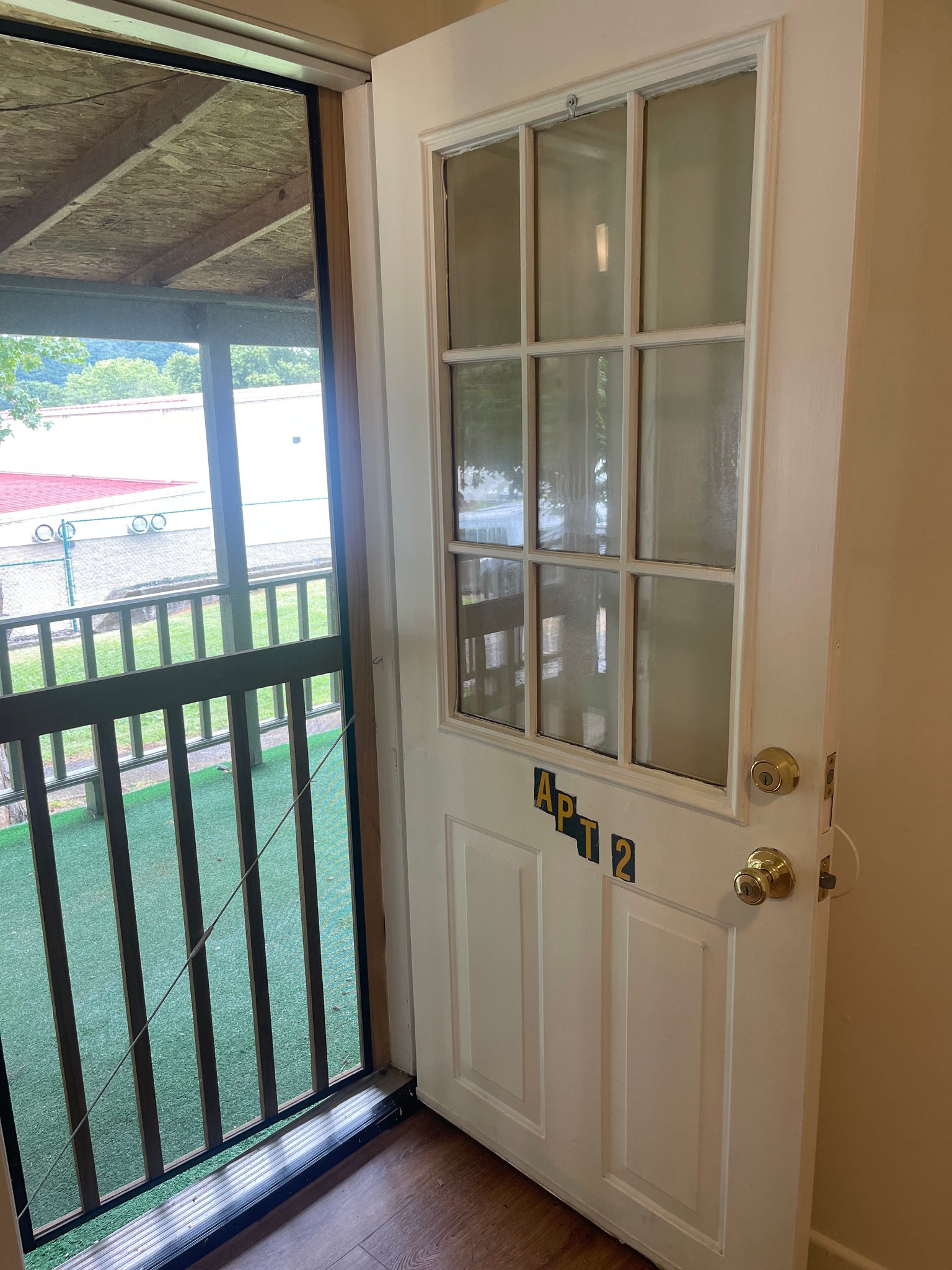 Rogersville Apartment: 211 Hillcrest St