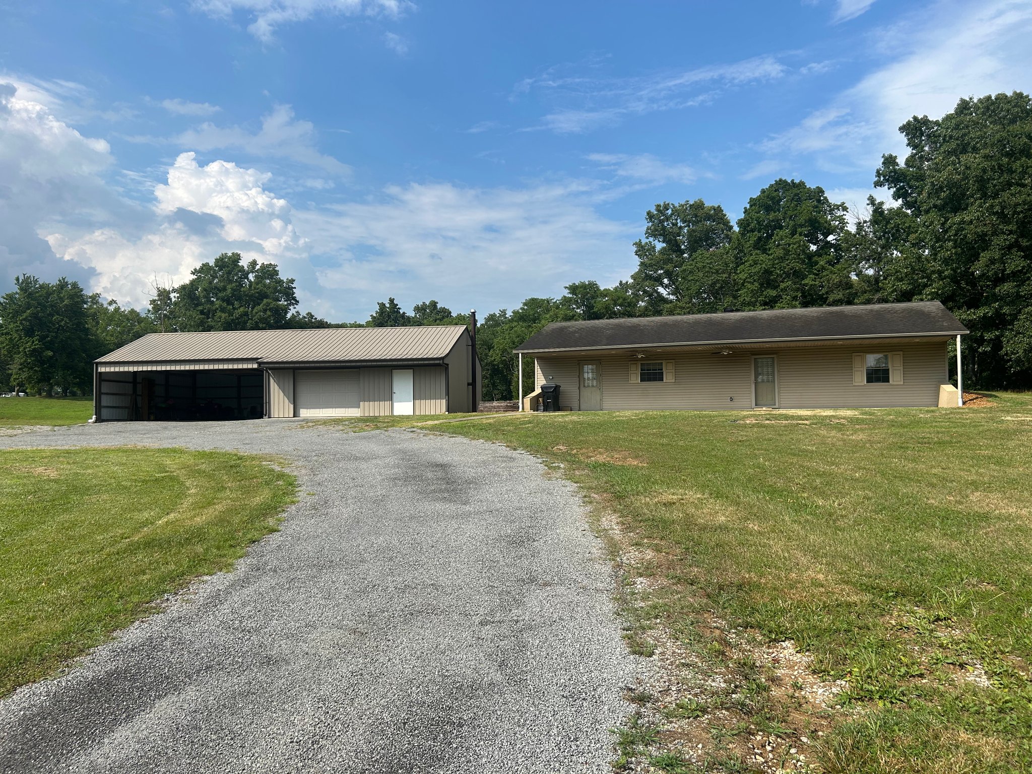 Carrier Mills House: 12410 Nixville Rd