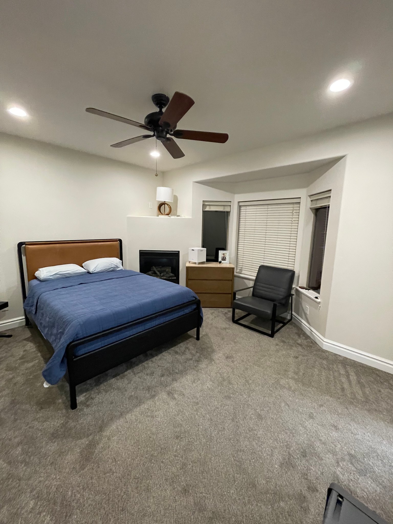 Eagle Mountain Single Room: 3989 E Yakima Way