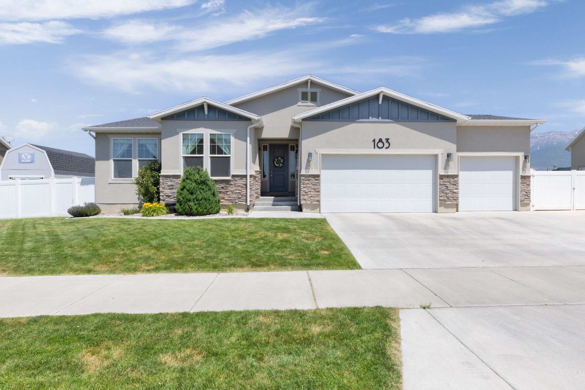 Vineyard Other: 183 E Lake View Dr