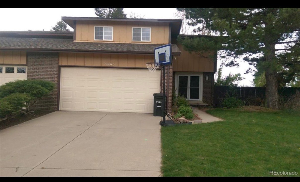 Centennial Townhome: 5560 S Lansing Way