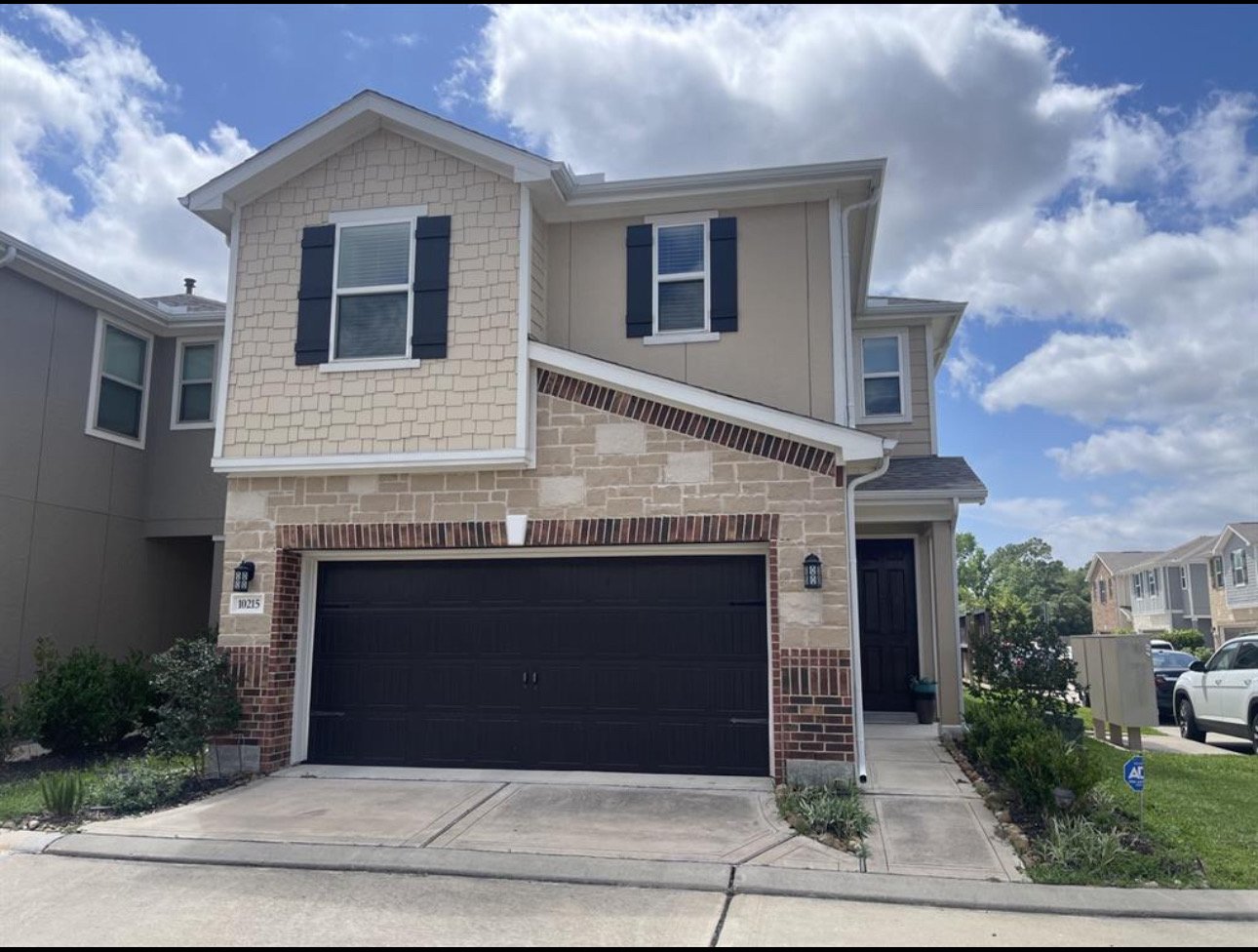Houston House: 10215 Alder Ridge Dr