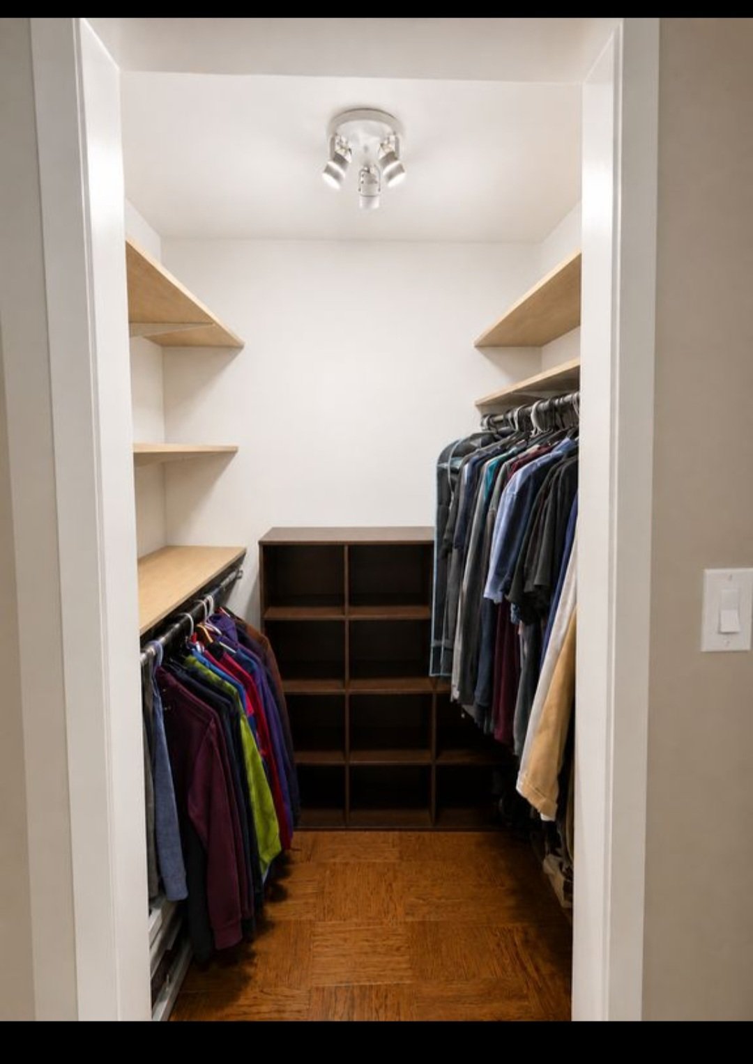 Falls Church Condo: 6141 Leesburg Pike