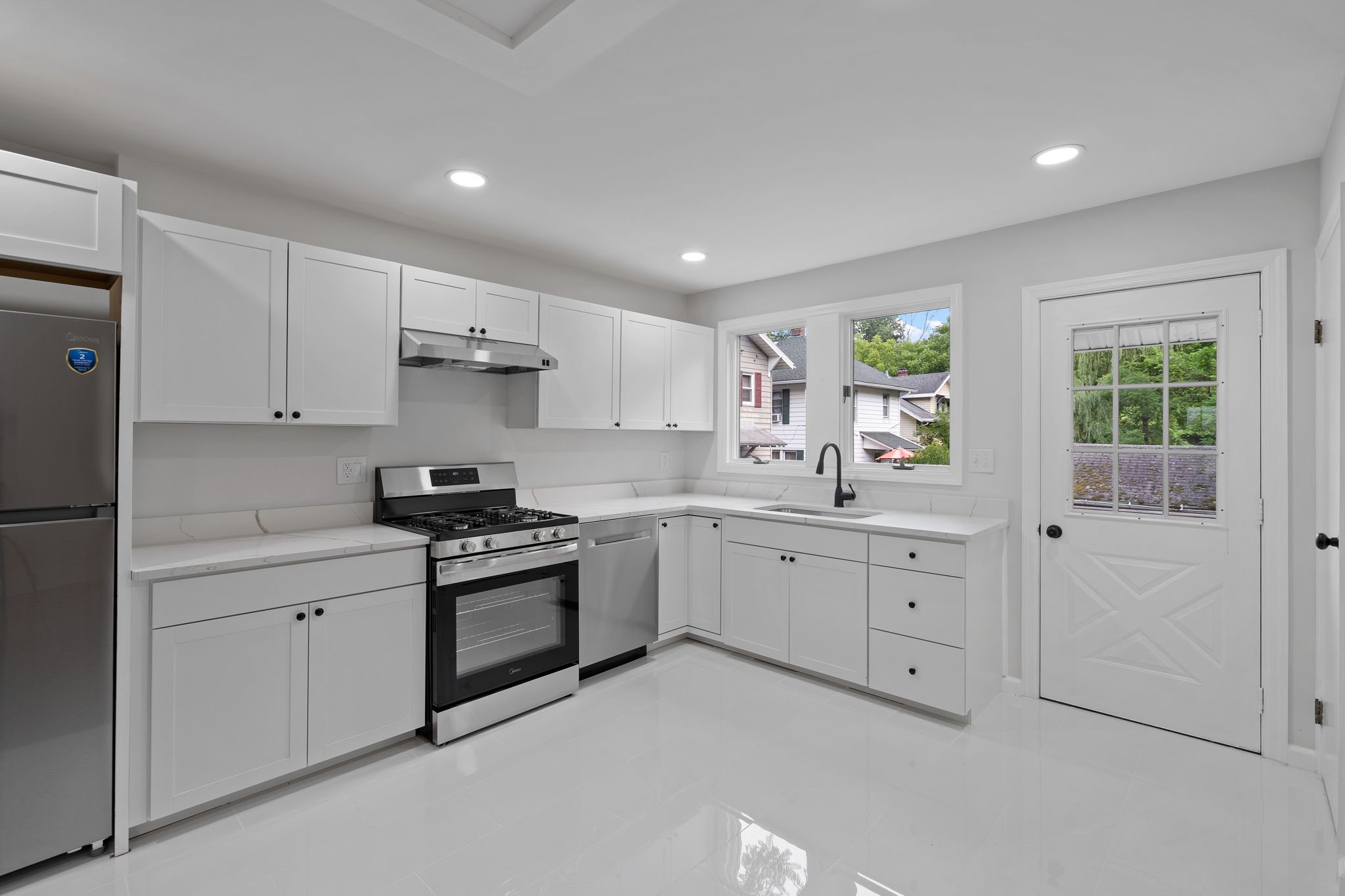 Kingston Multiplex: 114 Linderman Ave