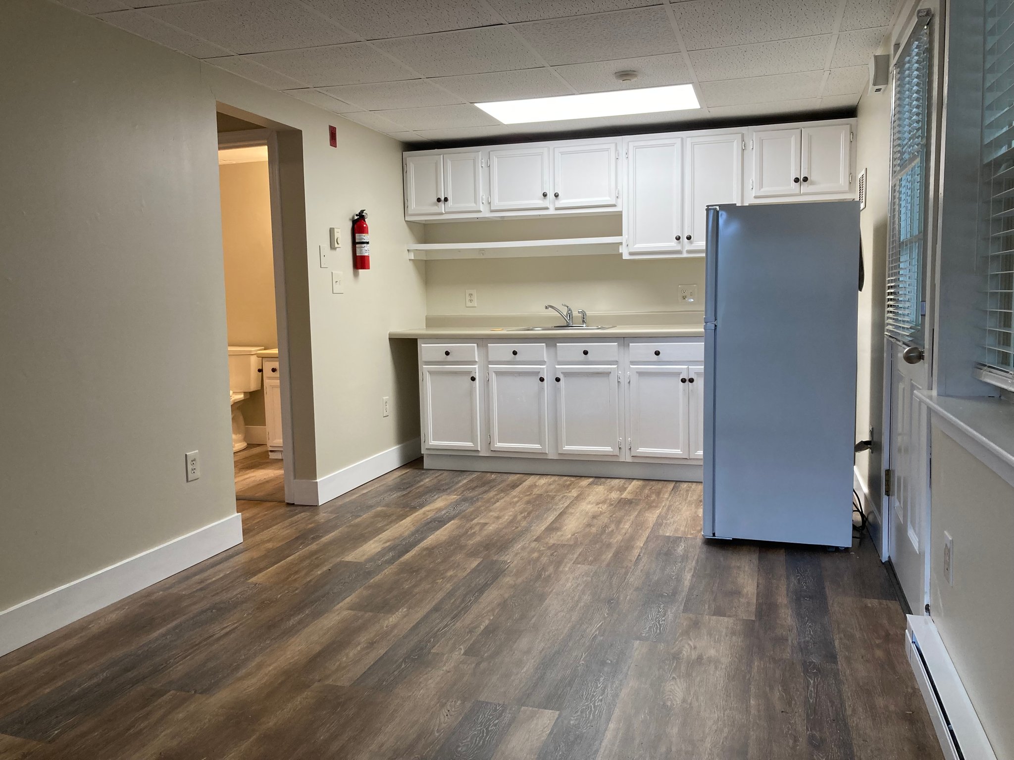 Allenstown Apartment: 48 Turnpike St
