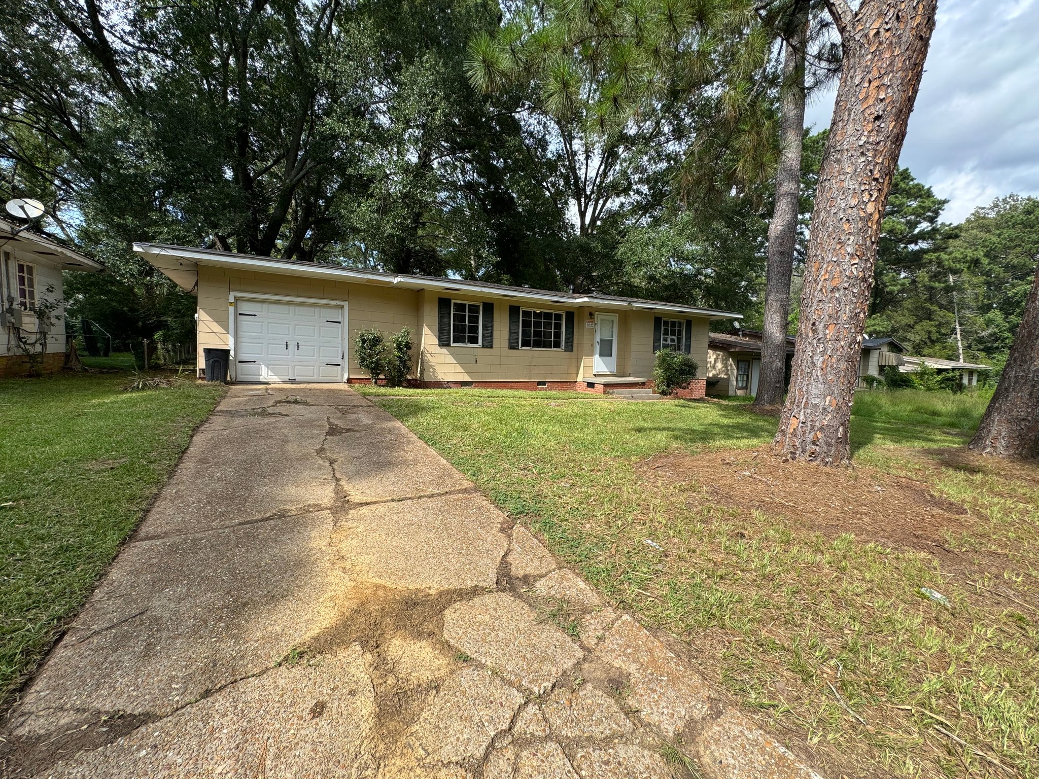 Jackson House: 918 Stuart Street