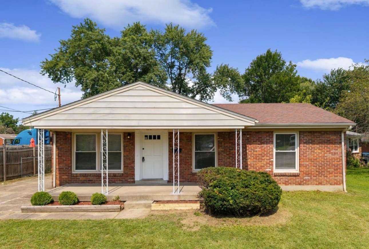 Louisville House: 1207 McBroom Ct