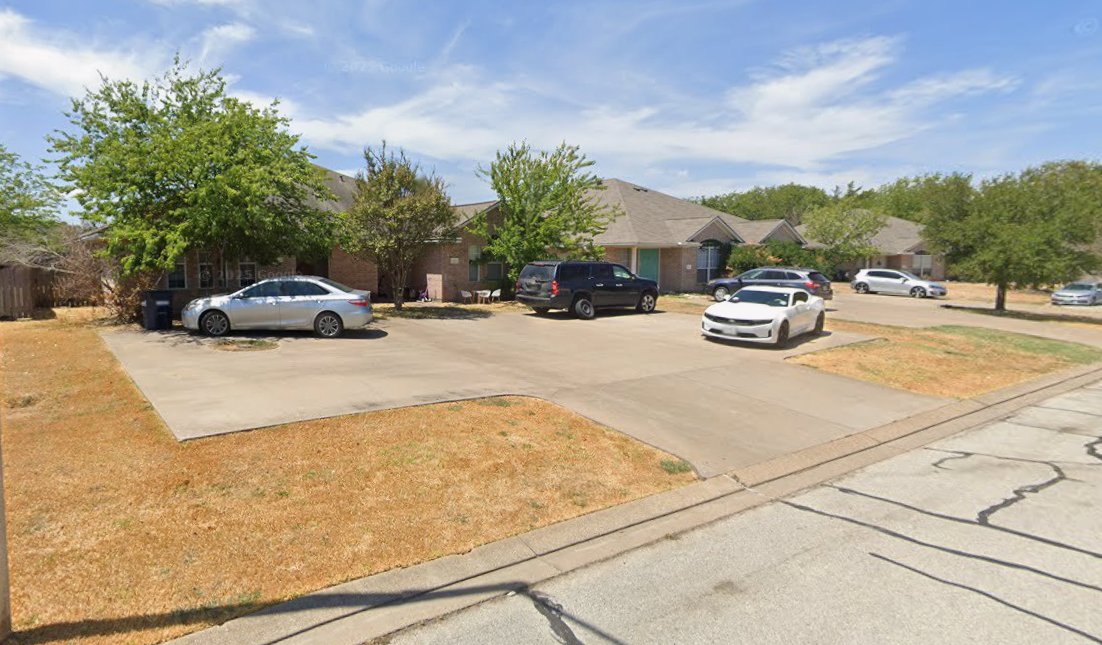 College Station Townhome: 2308 Axis Ct.
