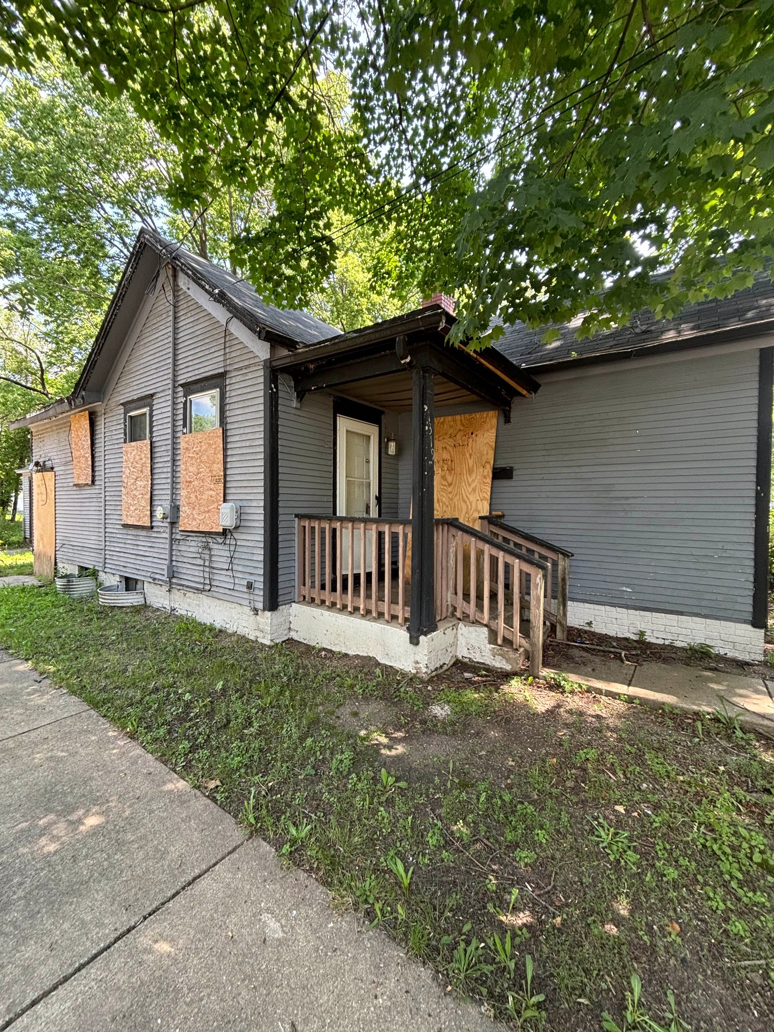 Peoria House: 1319 W Aiken Ave