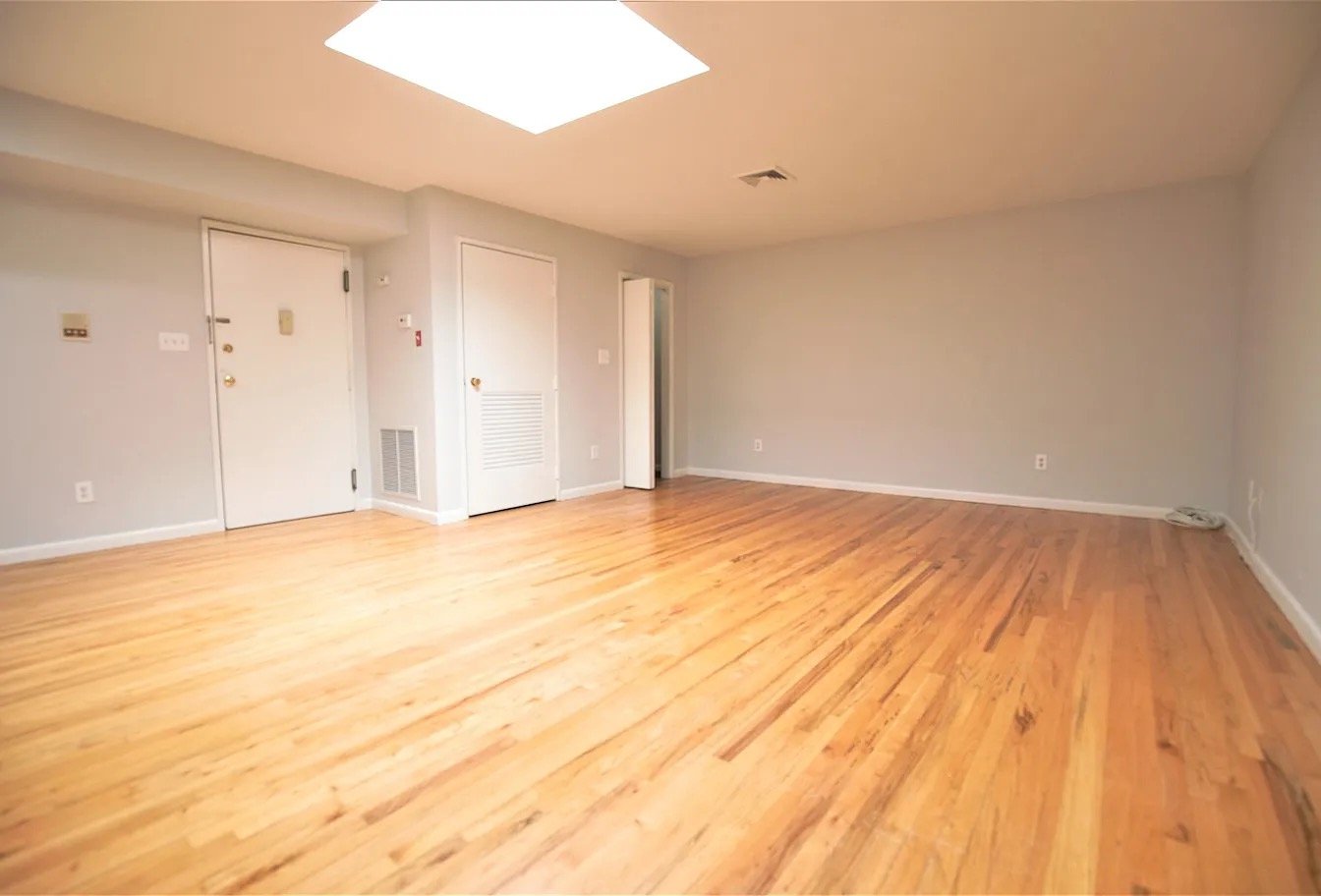 Hoboken Apartment: 116 Washington St