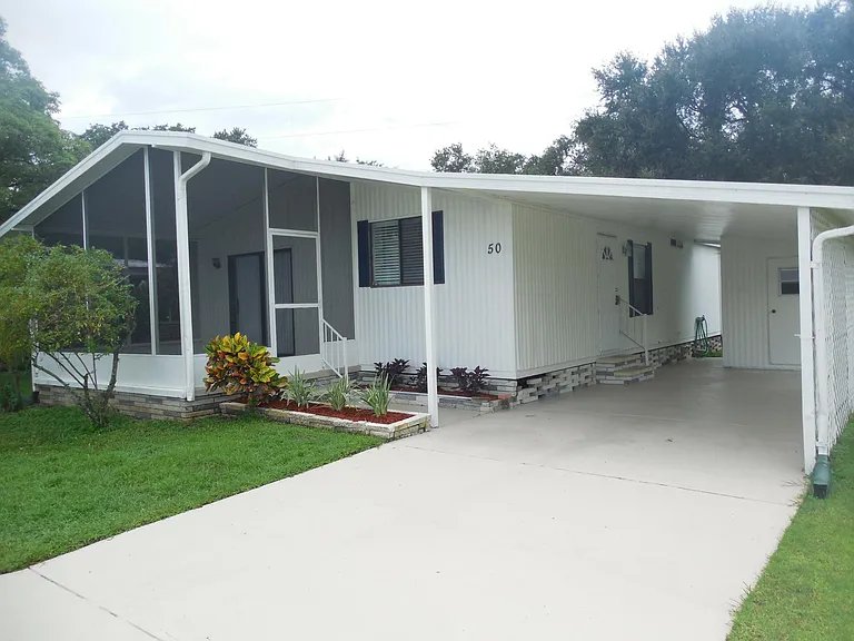 Bartow House: 2055 S Floral Ave #50