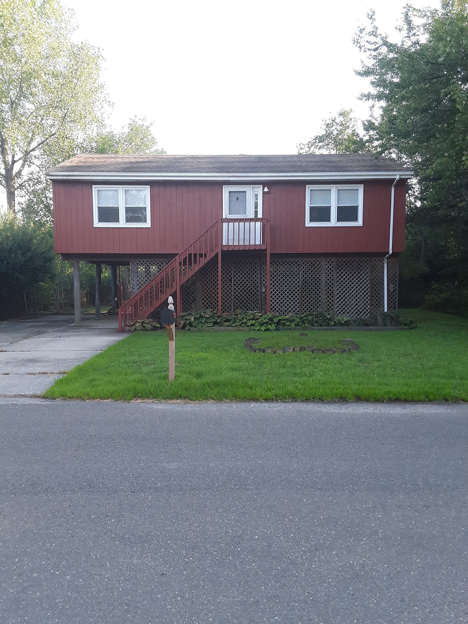 Waretown House: 94 Ocean Ave