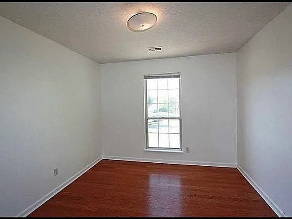 Kennesaw Single Room: 2174 Dresden Green NW