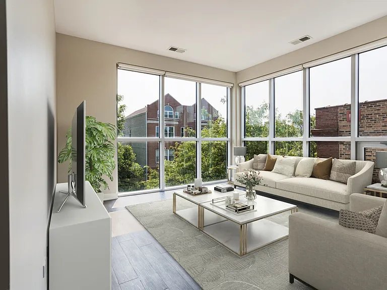 Chicago Condo: 1960 N Campbell Ave