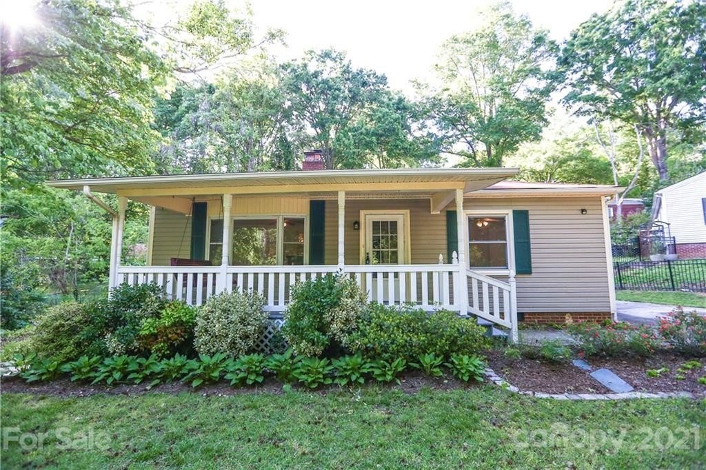 Concord House: 804 Carolyn Drive SE