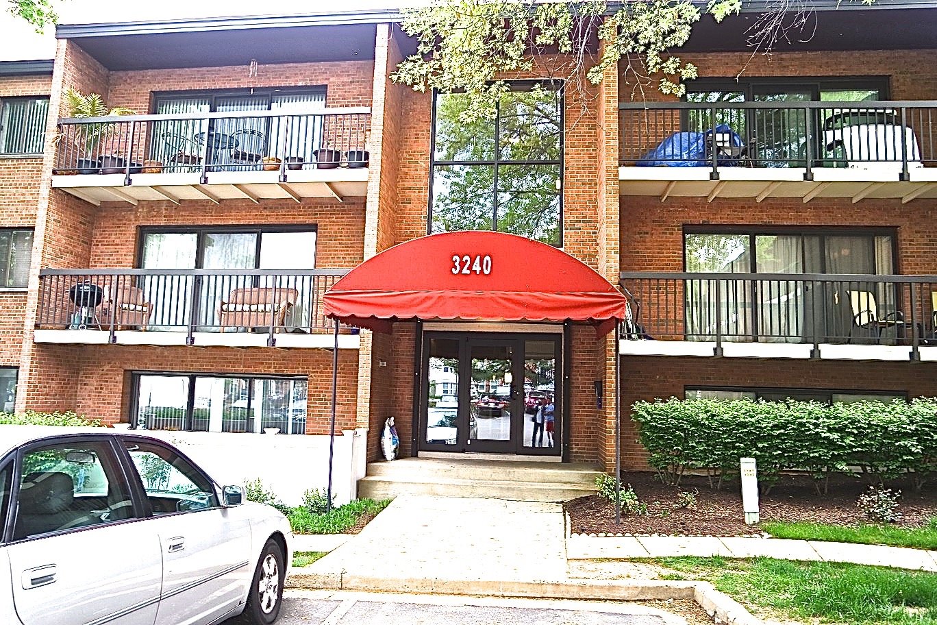 Alexandria Condo: 3240 28th St